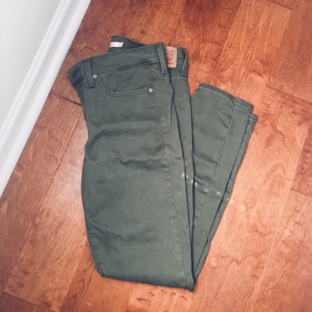 Levis 311 Shaping Skinny Jeans